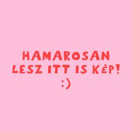 Történhetne már valami izgi free-size női póló