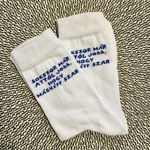 Sokszor már attól jobb, hogy másképp szar zokni